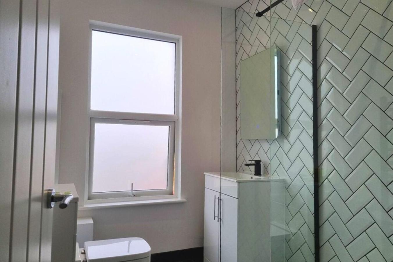 Luxurious Victoria House Near W Free Park