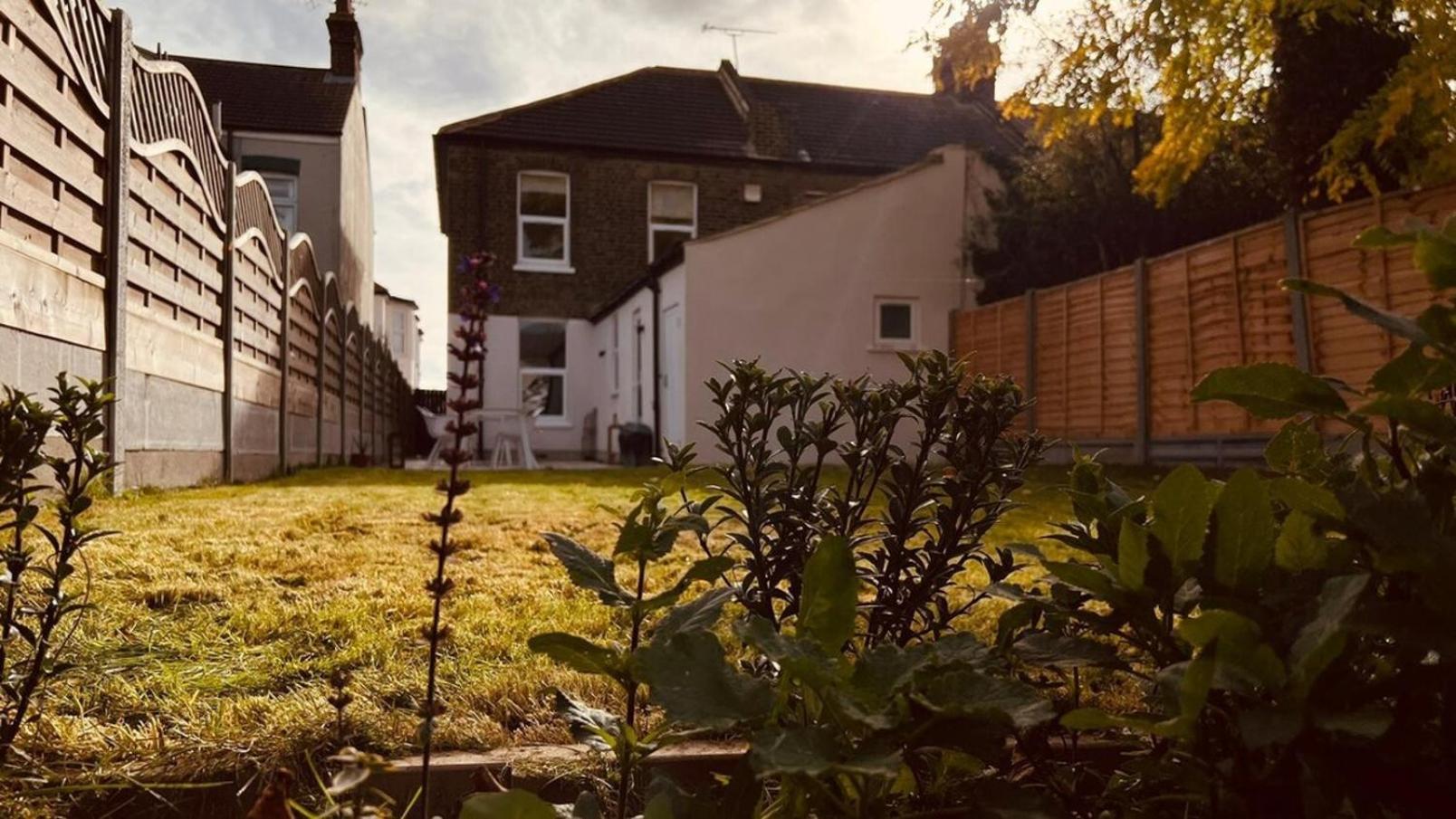 Luxurious Victoria House Near W Free Park Southend-on-Sea