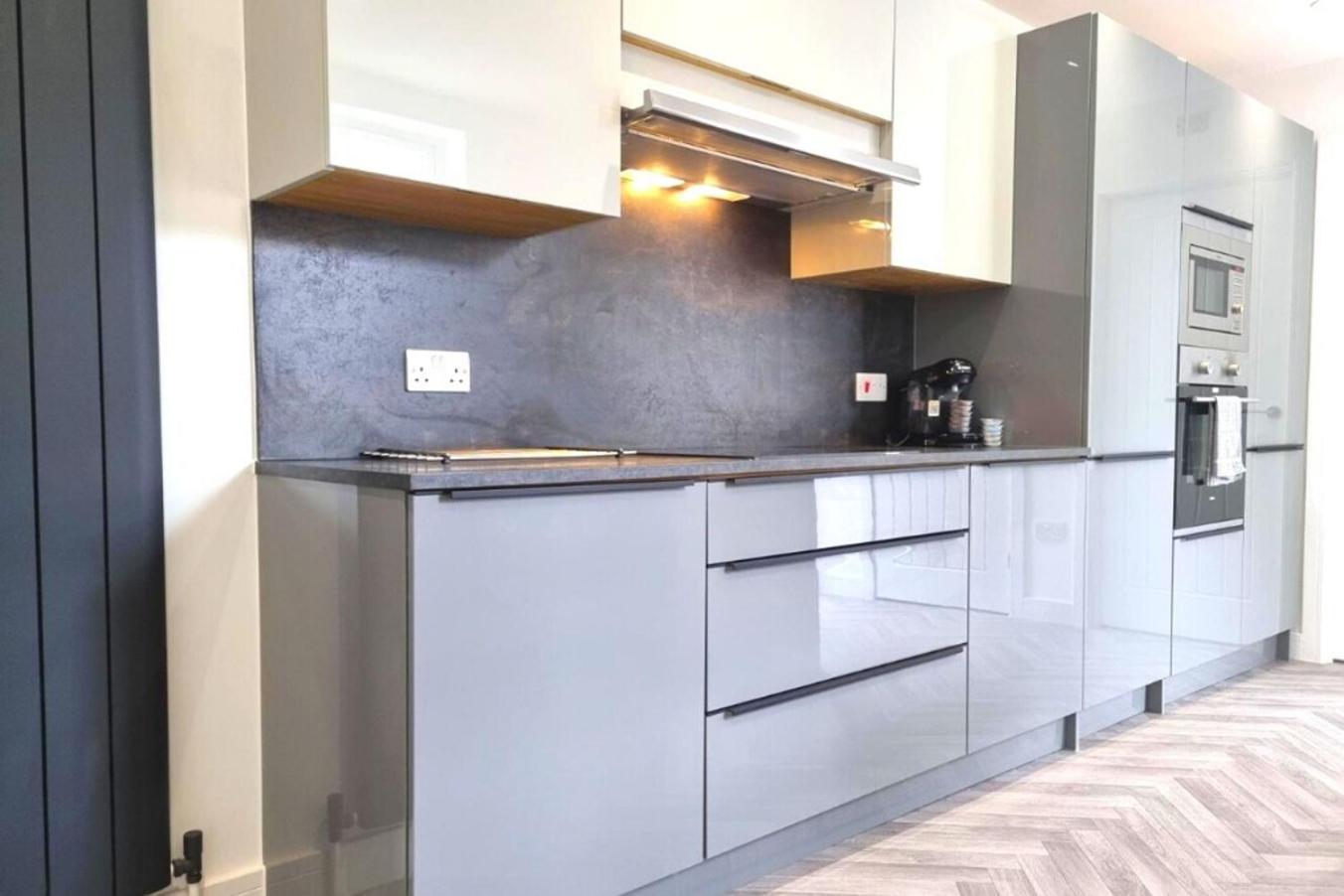 Luxurious Victoria House Near W Free Park * Southend-on-Sea