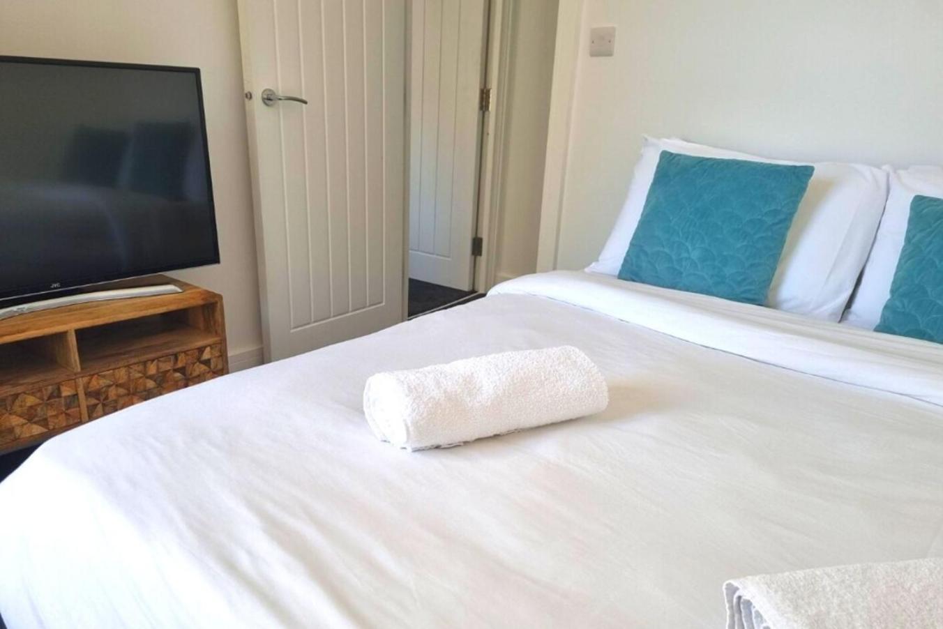 Luxurious Victoria House Near W Free Park * Southend-on-Sea